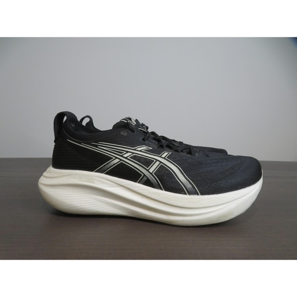 Athletic_Shoes